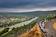 Time out with the other drivers to enjoy the view on a nearby drive to the Mosel River. ©RSR Nurburg