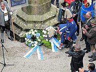 Reefs set at Votiv Church in honor of 130 death day of King Ludwig II of Bavaria.