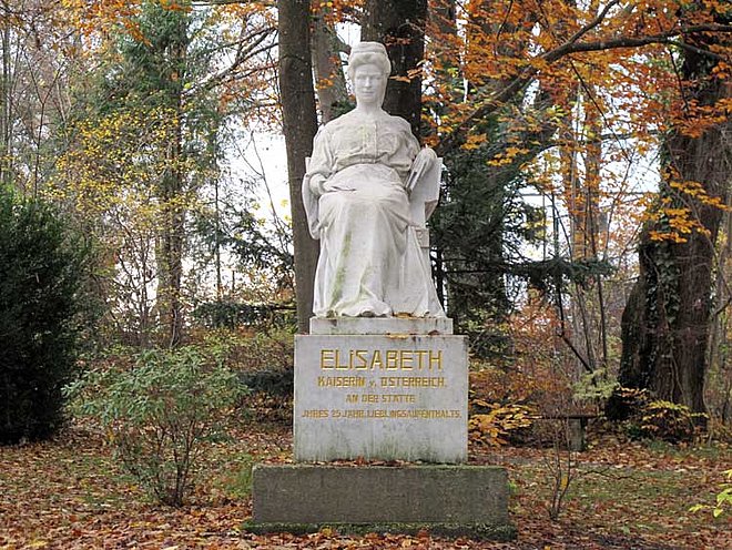 Statue of Kaiserin Elisabeth