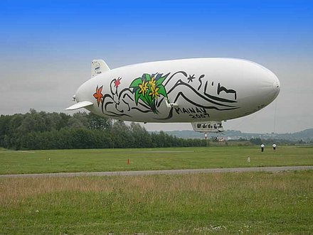 Zeppelin landing